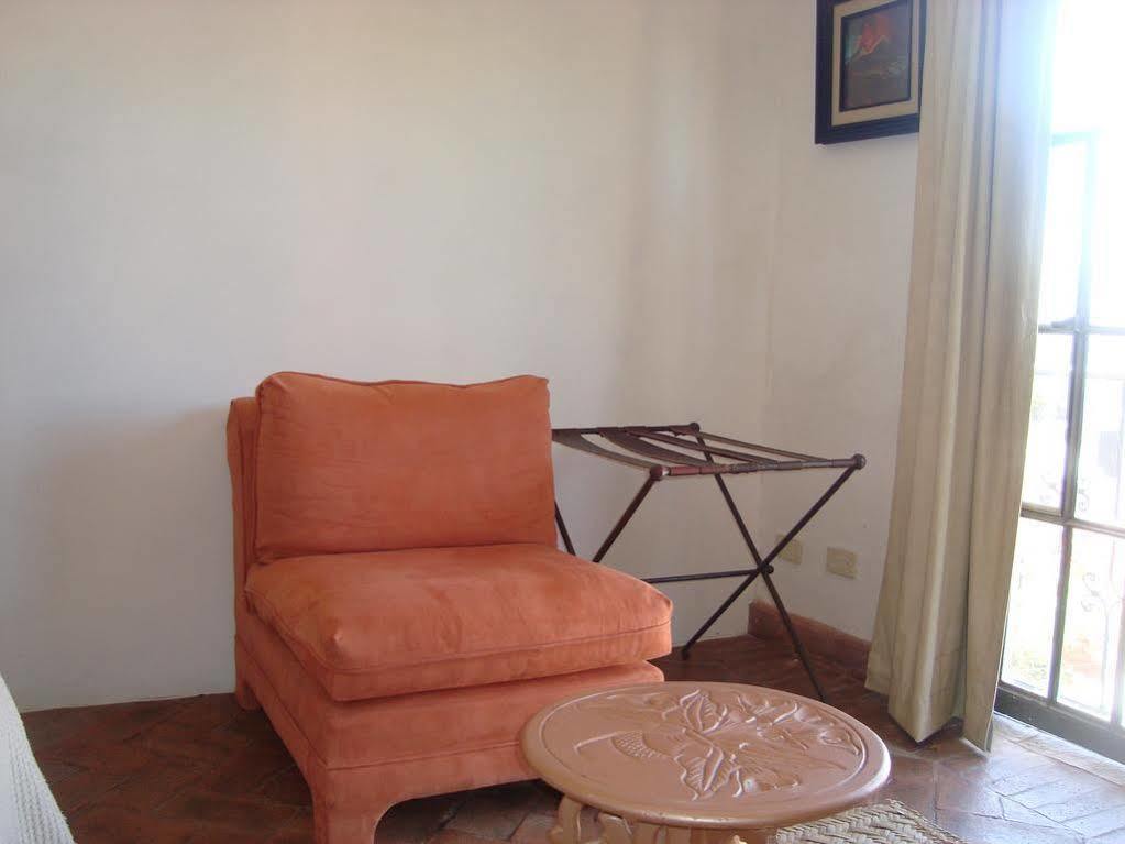 מלון סאן מיגל דה אלנדה Casa De La Bu מראה חיצוני תמונה